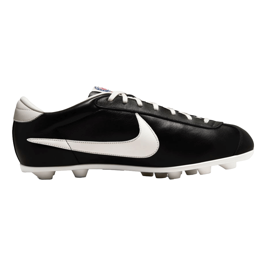 Nike classic soccer shoes clearance