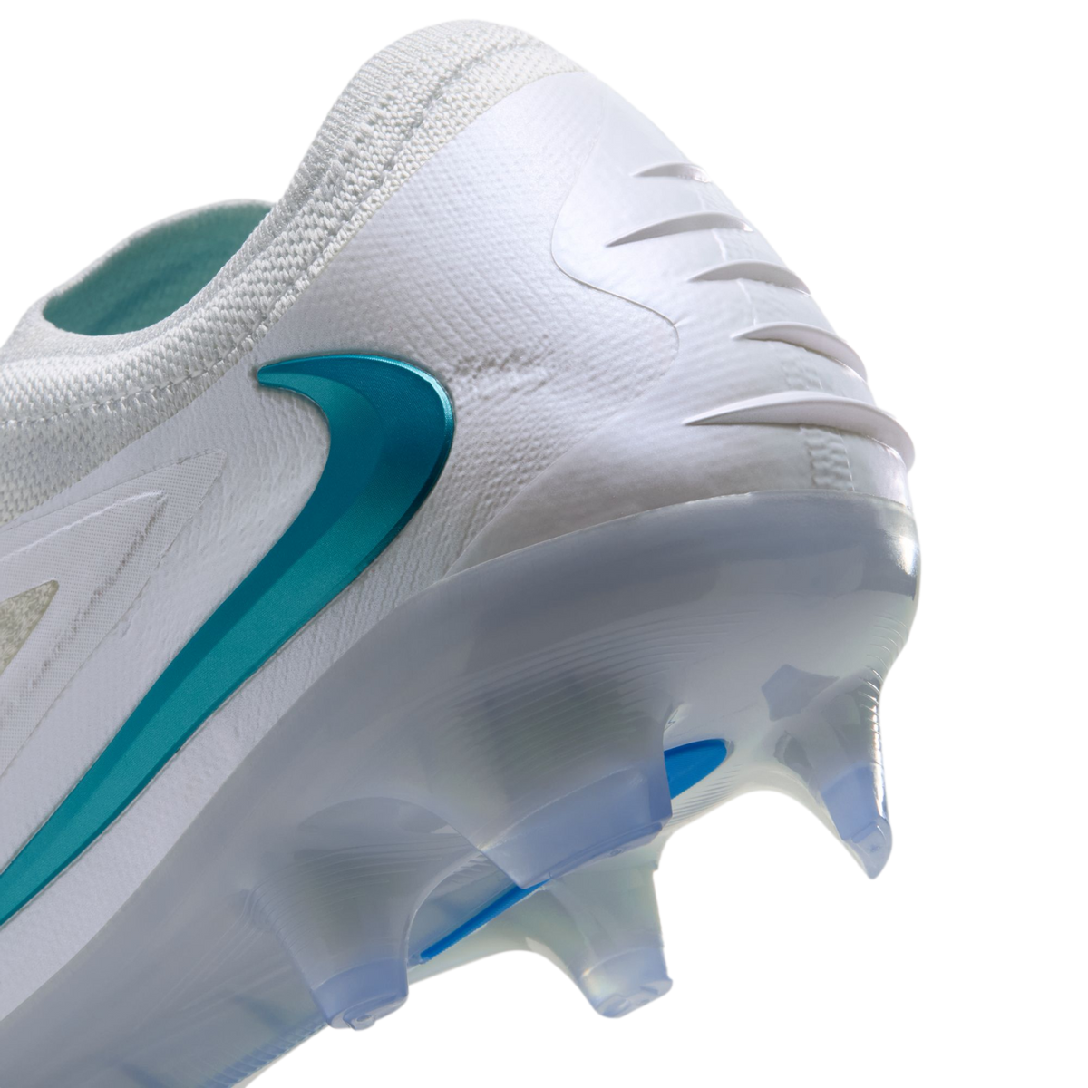 Nike Phantom 6 Low Elite Firm Ground Cleats