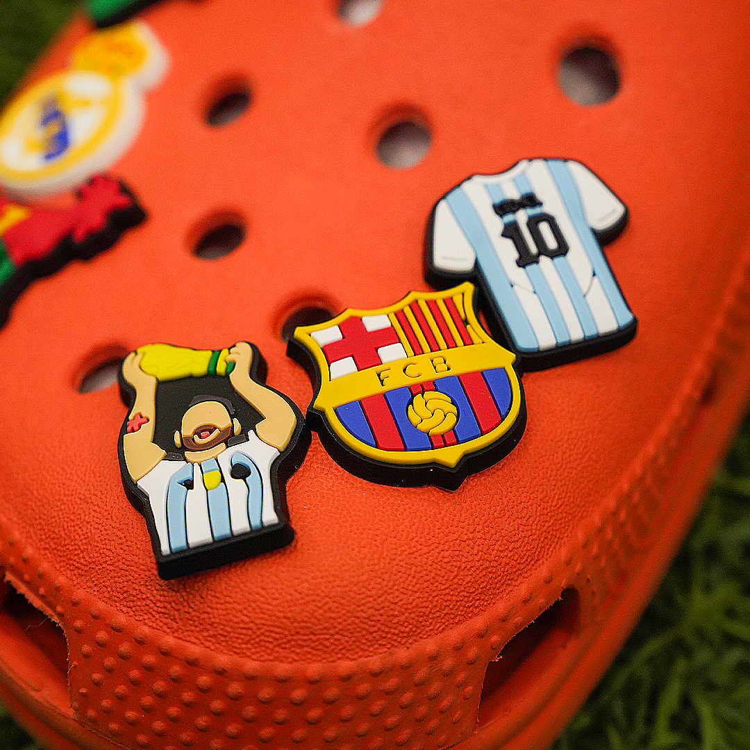 (SCPT-CROC) Charm de cocodrilo de fútbol