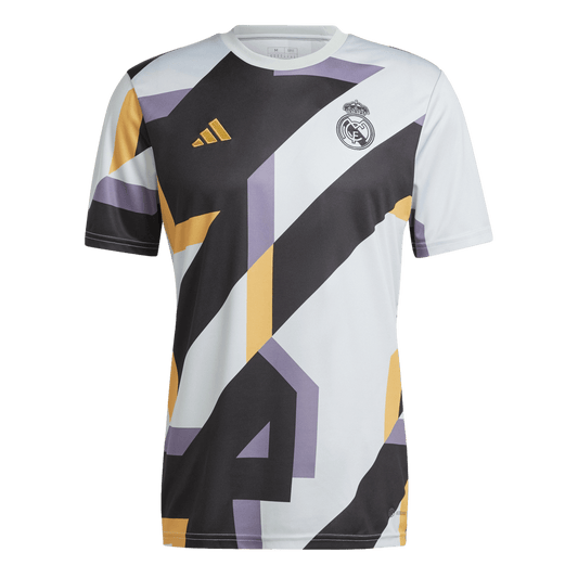 Camiseta adidas del Real Madrid para antes del partido