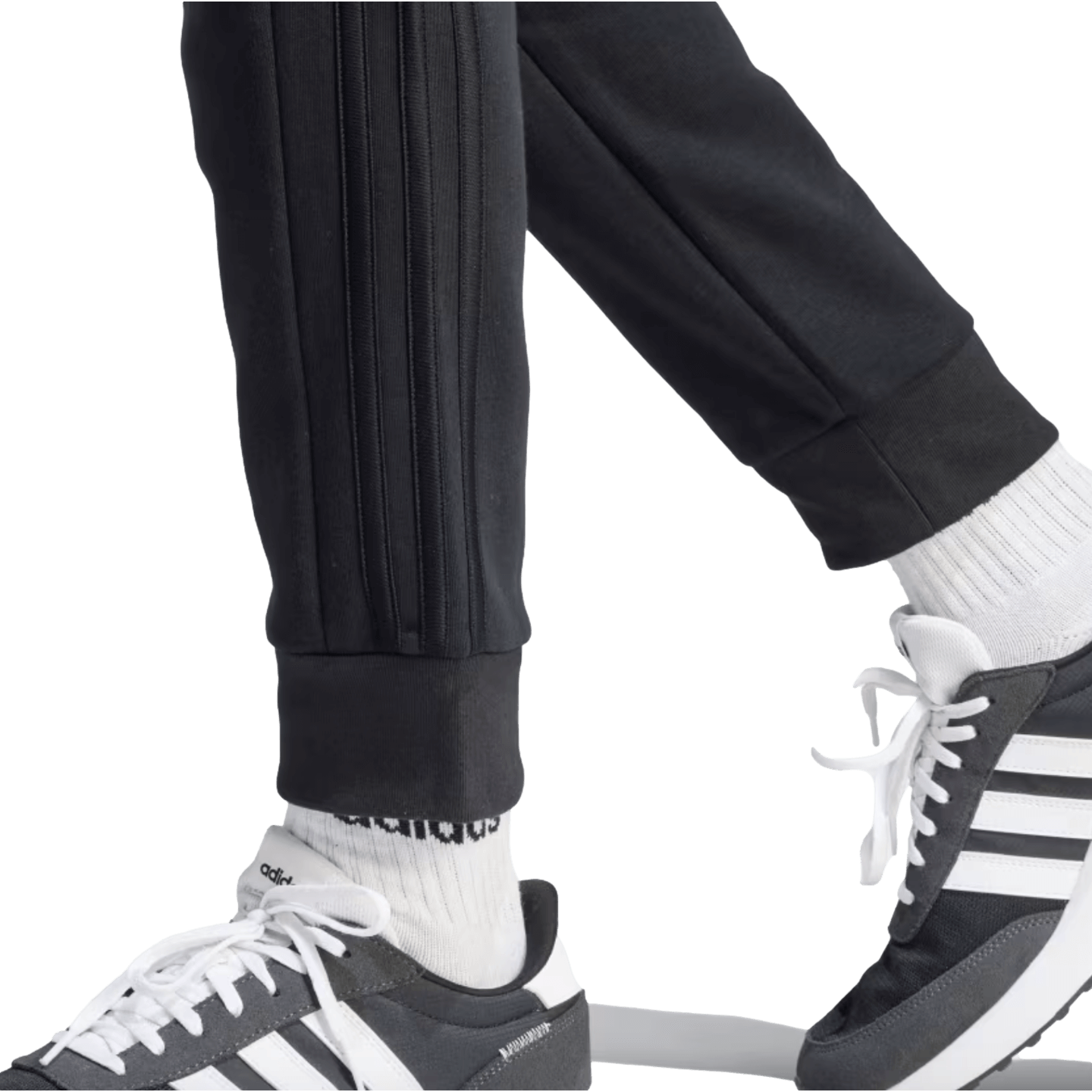 Pantalones de polar con puños cónicos y 3 rayas de Adidas Essentials