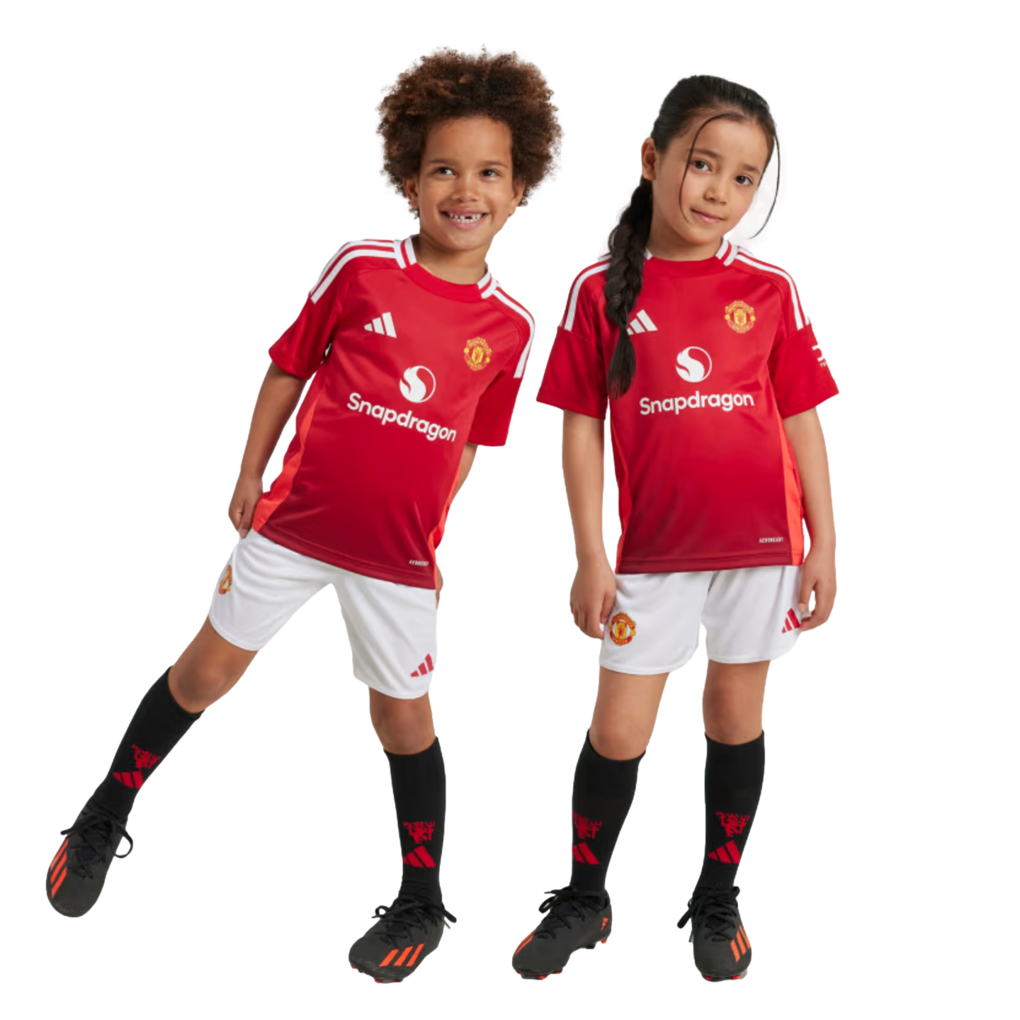 (ADID-IT1980) Minikit de local para niños pequeños Adidas Manchester United 24/25 [MUFRED] (lanzamiento el 15/7/24)