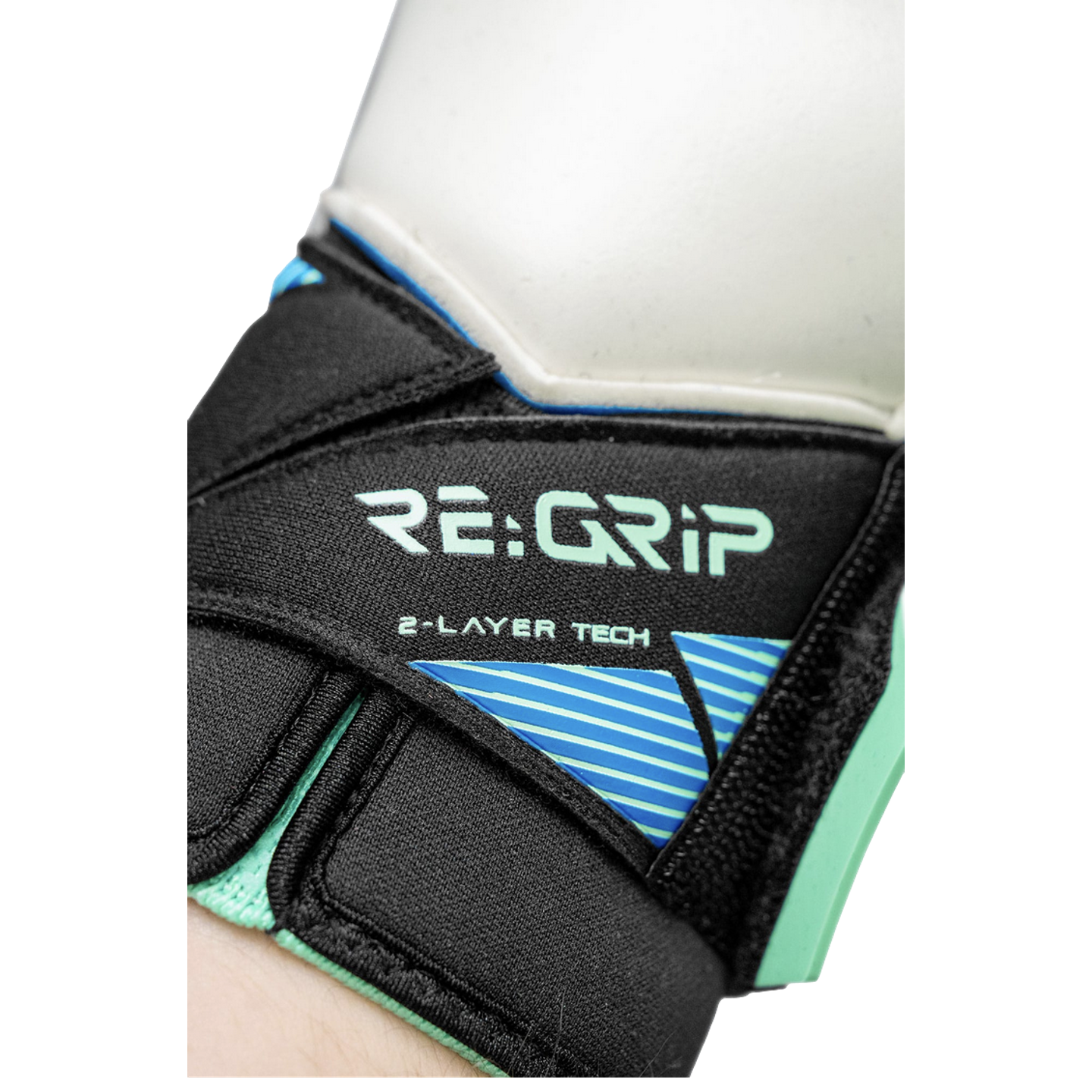 Reusch Attrakt RE:GRIP Evolution Goalkeeper Gloves
